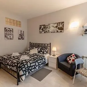  Apartment La Casina Di Mira Italy