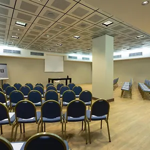 https://una-tocq.italymilanhotels.net