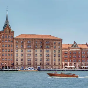 https://molino-stucky-hilton.hotelinveneto.com