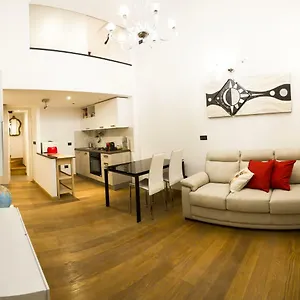Triangolo D'oro Apartment