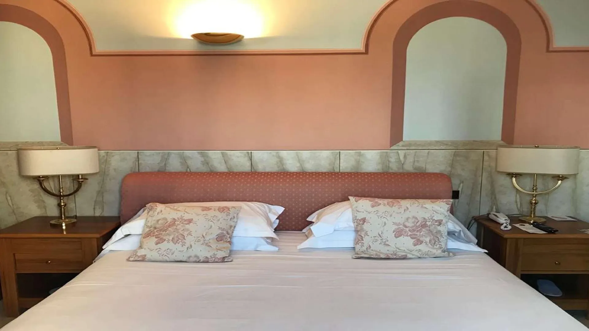 Best Western Plus City Hotel Génova
