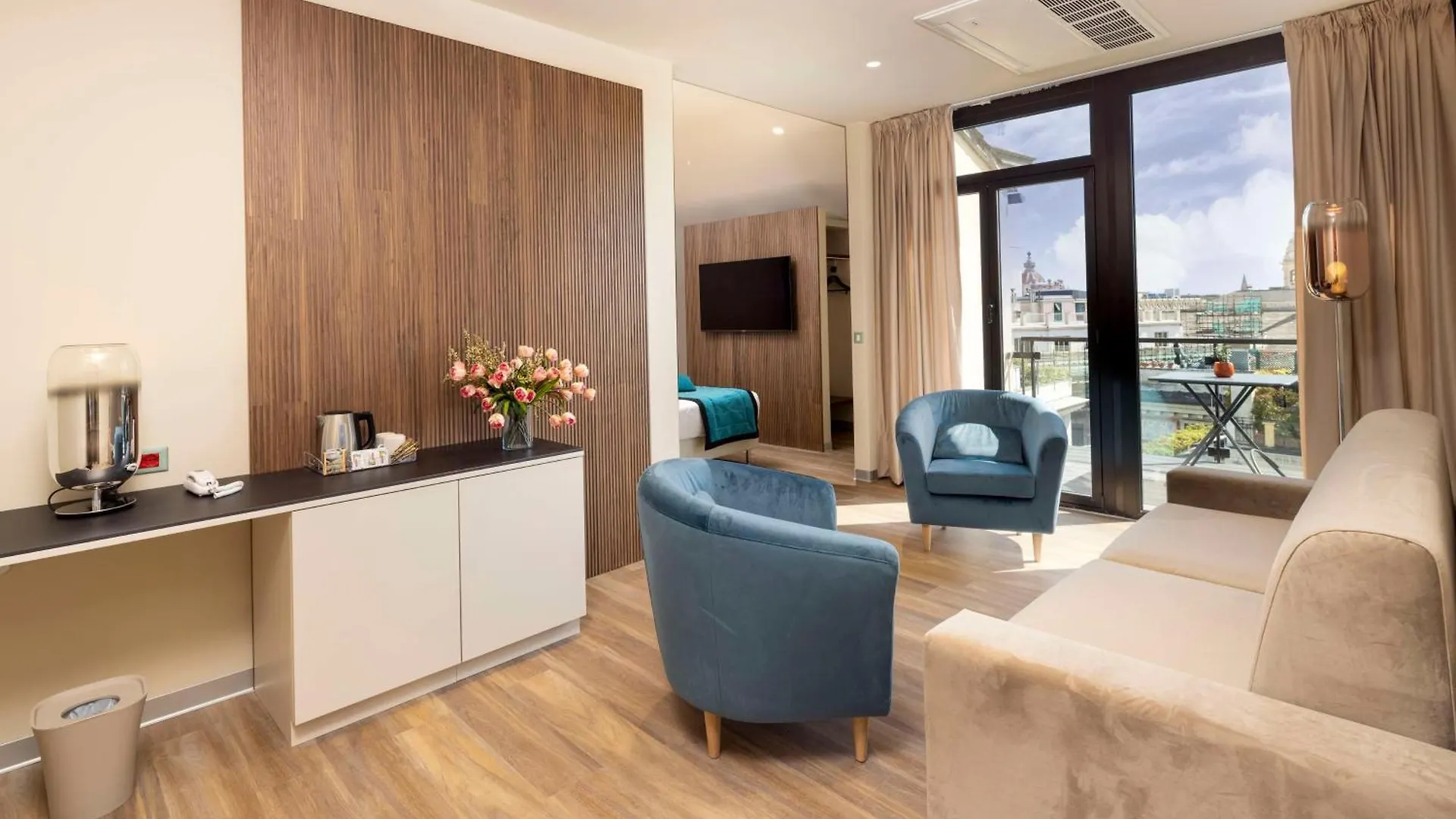 Best Western Plus City Hotel Genoa 4*,